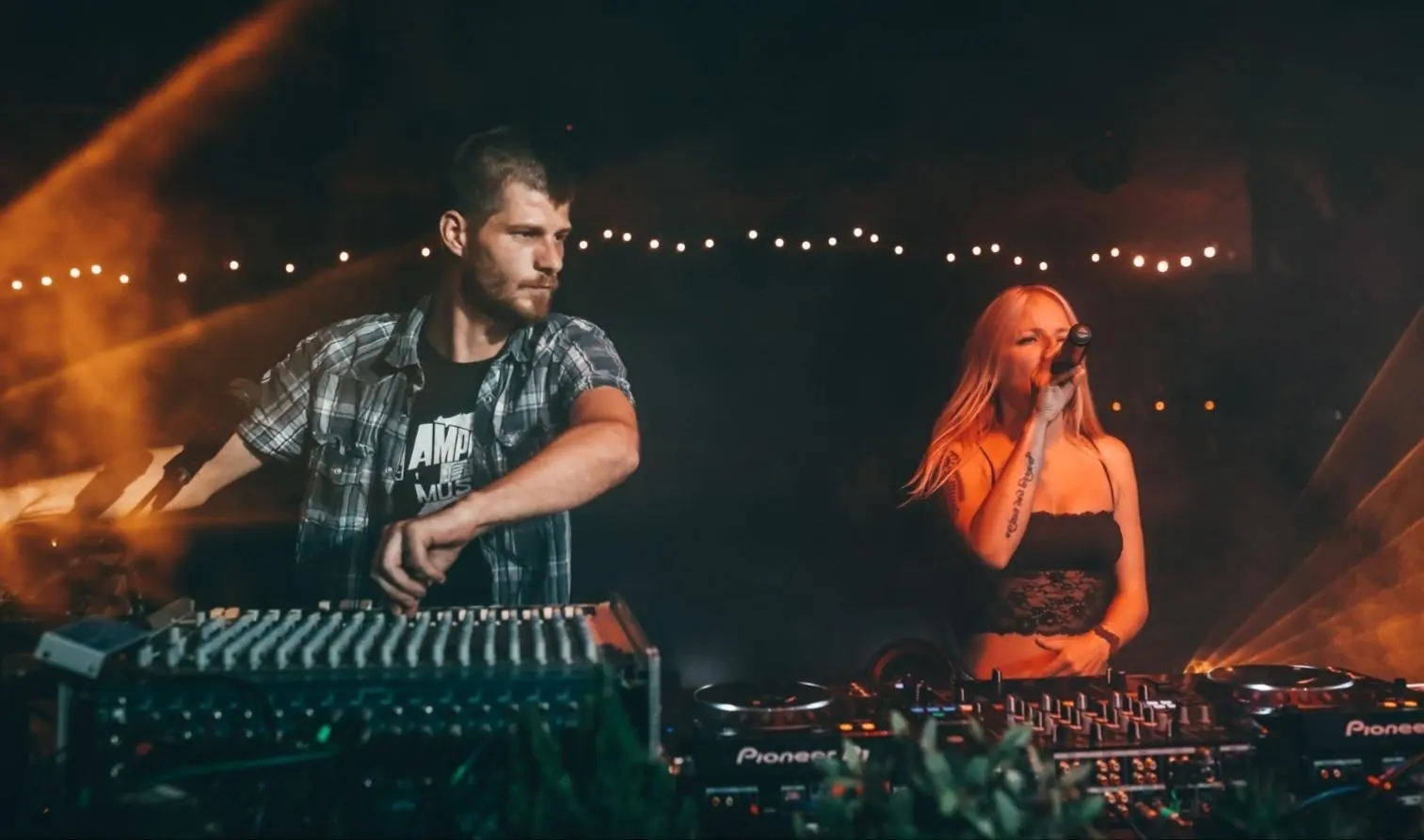 HORNSMAN COYOTE, ANJA G & DR. OBI - Jabuka  2/8 - Zagreb - 29.09.2026.