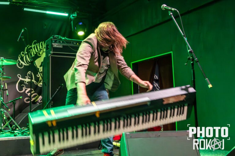 The Lemonheads, od euforije do razočaranja: Koncert u Vintage Industrial Baru naglo prekinut!