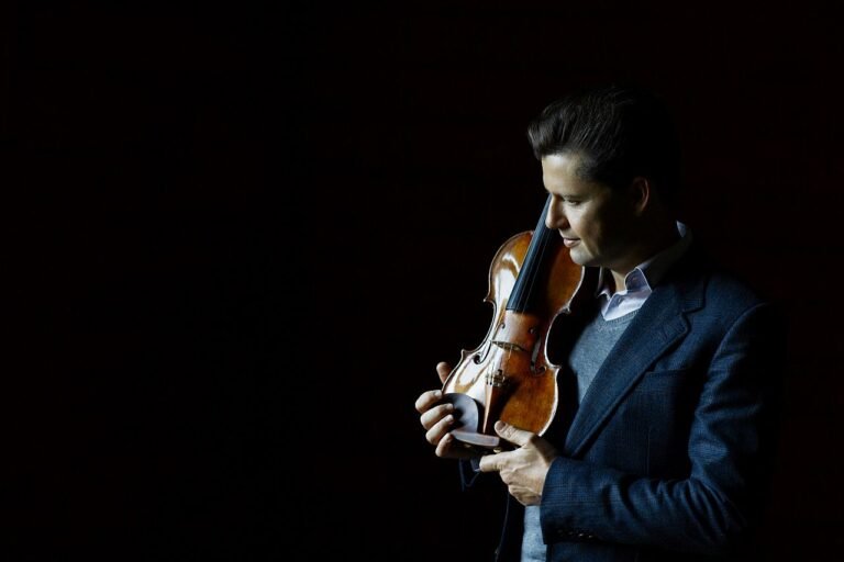 Julian Rachlin na violini sa Zagrebačkim solistima 7. rujna otvara Peristil Vibrez festival!