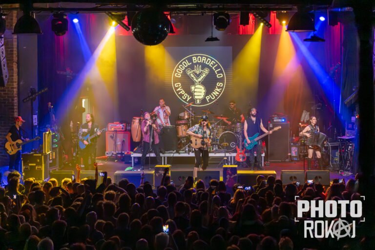 Gogol Bordello u Tvornici: Punk-gypsy eksplozija koja je pretvorila dvoranu u kaotični spektakl