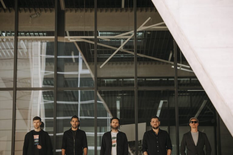 FLUENTES „Ako jedno drugom ne oprostimo sve“ četvrti je službeni singl s nedavno objavljenog EP-ija „Treći korak“!