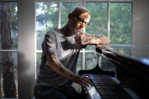 MOBY OBJAVIO NOVI ALBUM “FUTURE QUIET” I STIŽE 23. SRPNJA U PULSKU ARENU