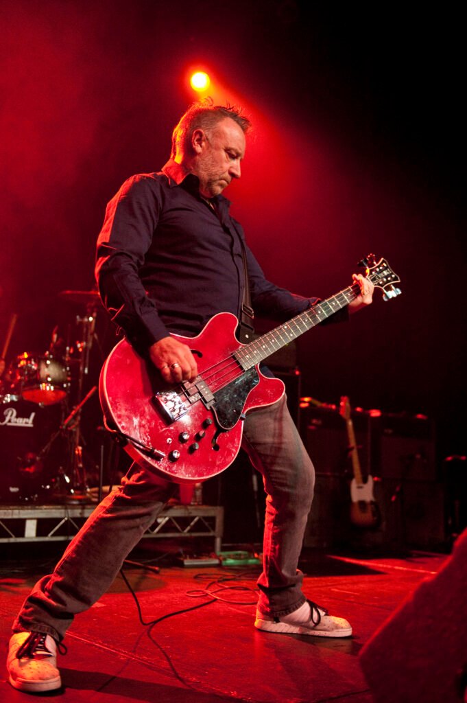 Peter Hook: Arhitekt post-punk zvuka i čuvar plamena Joy Divisiona i New Ordera