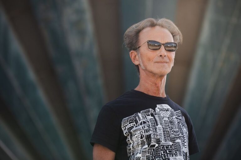 Singl “Dani velikih valova” - Djevojačka zabava u režiji Maxa Juričića