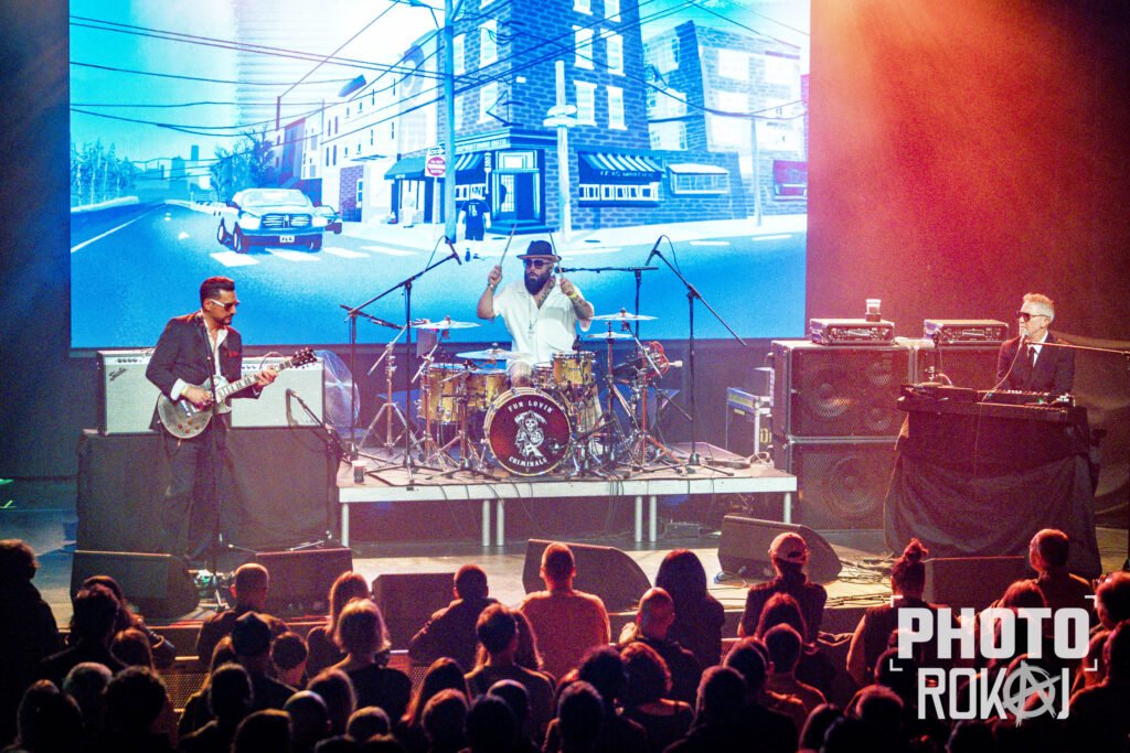 Scooby Snacks, groove i potpuna kontrola: Fun Lovin Criminals rasplesali Tvornicu